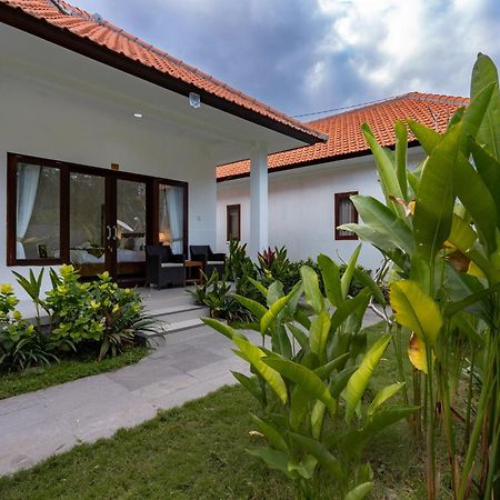Nusa Indah Onai Hotel Lembongan Exterior photo