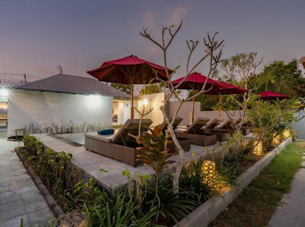 Nusa Indah Onai Hotel Lembongan Exterior photo